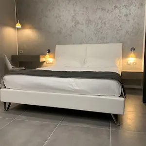 Bossi Apartahotel